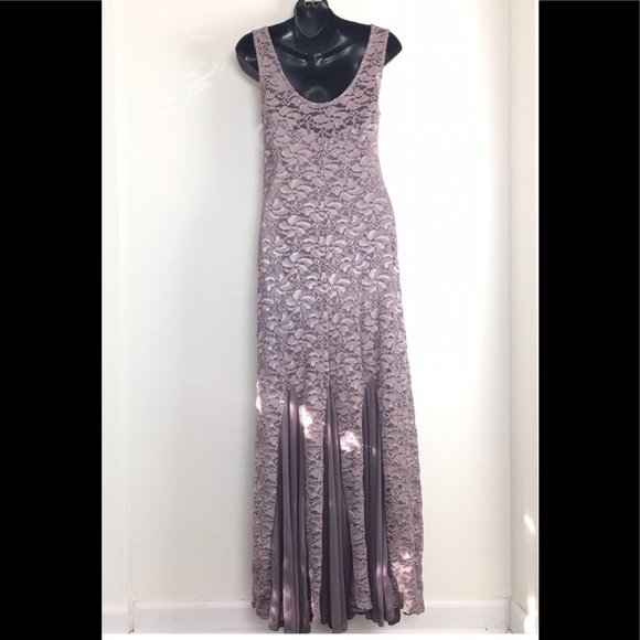 ONYX Nite Dress - Picture 2 of 7